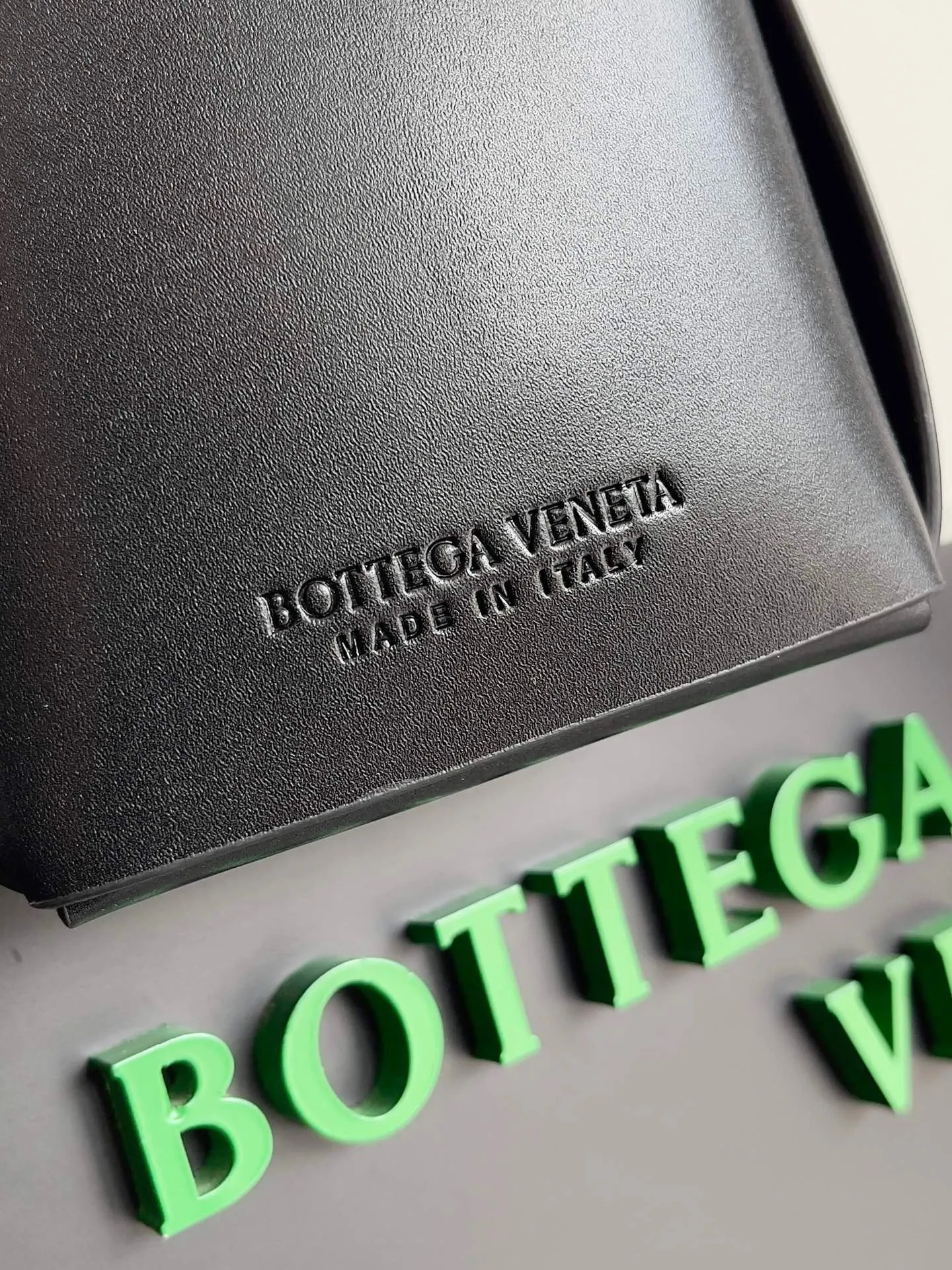 All categories 💚 Authentic bags 💚 BV 2025 new Bottega Veneta large plaid woven men's briefcase